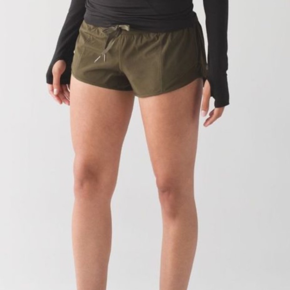 🌸Spring Sale 50% Off🌸 Lululemon Hotty Hot Short